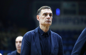 Μπαρτζώκας: «Ο Μόρις μάς ανεβάζει επίπεδο, είναι έξυπνος και έμπειρος»