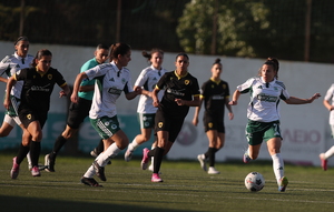 ΑΕΚ - Παναθηναϊκός: Πιάστηκαν στα χέρια οι παίκτριες των δύο ομάδων (video)