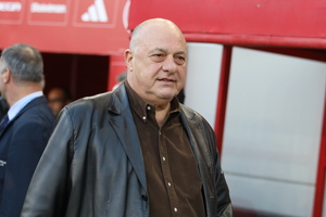 Μπέος: «Ο Μπενίτεθ ήρθε στην Ελλάδα για τα κρασιά και τις ταβέρνες»