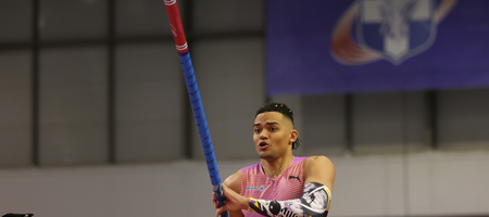 Στη μάχη του Παγκοσμίου Πρωταθλήματος Κλειστού Στίβου ρίχνεται ο Καραλής