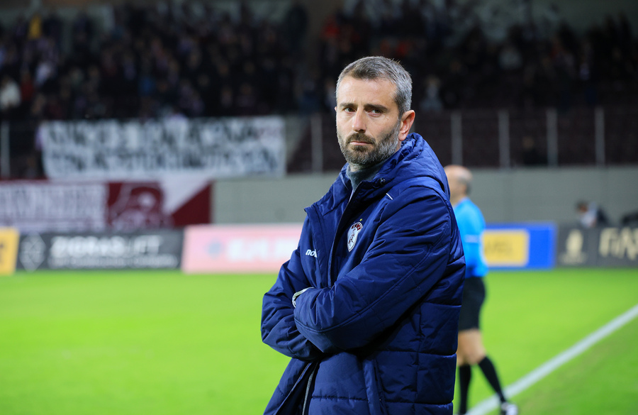 Μαλεζάς: «Μας το έδωσε και το ποδόσφαιρο» (video)