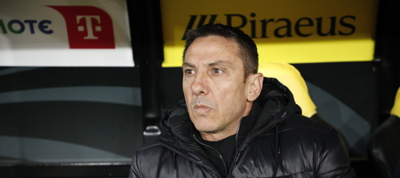 Τα «έβαλε» με τους παίκτες του ο Παπαδόπουλος: «Ασχολούνταν με άλλα πράγματα πριν το ματς με την ΑΕΚ» (video)