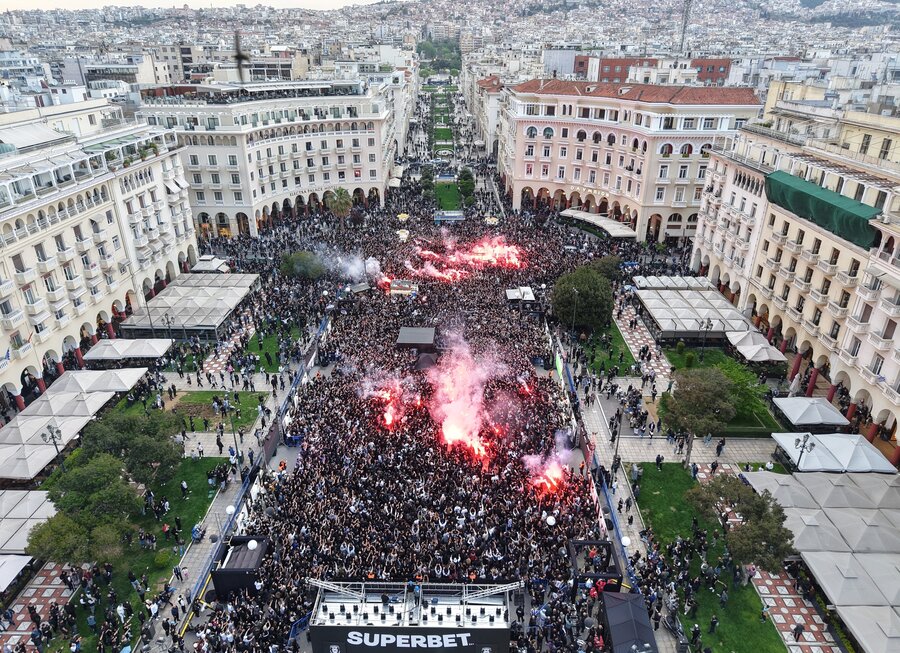 ΠΑΟΚ: «Κάηκε» η Αριστοτέλους για τα 100ά γενέθλια του «Δικεφάλου του Βορρά»! (pics + vid)