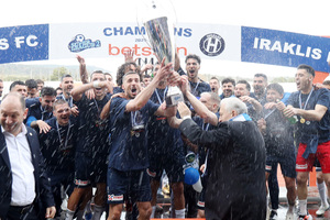 Ηρακλής: Η απονομή και τα επινίκια για την άνοδο στη Stoiximan Super League (video)