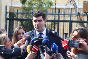 Δικηγόρος Τσαρούχα και Κορομηλά: «Είτε έχουν βρεθεί λίγα χρήματα είτε όχι είναι προϊόν νόμιμων δραστηριοτήτων»