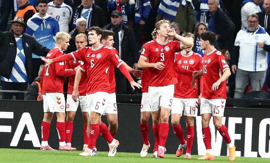 Εύκολο βράδυ για τους Δανούς