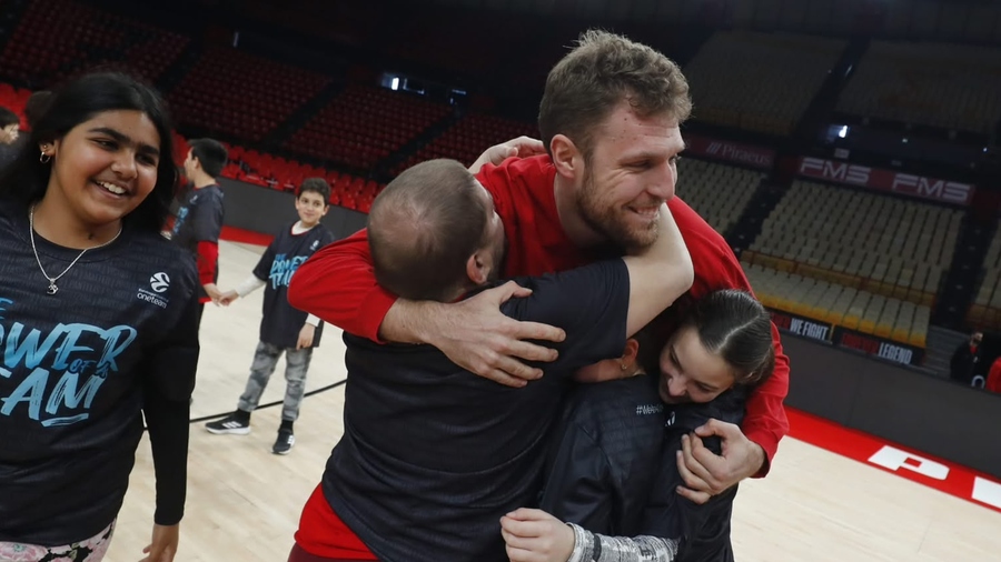 Ο Σάσα Βεζένκοφ Best One Team Ambassador της σεζόν στην EuroLeague