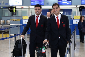 Ολυμπιακός: Αποθέωση της αποστολής στο Άμστερνταμ